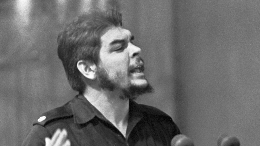 Che Guevara, el aventurero asesino que han convertido en héroe e ícono