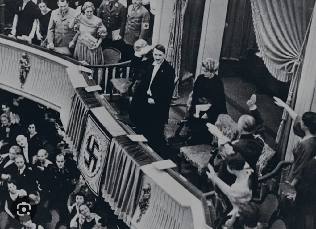 LA MÚSICA Y UN POST DE JONATHAN FORMELL SIERRA