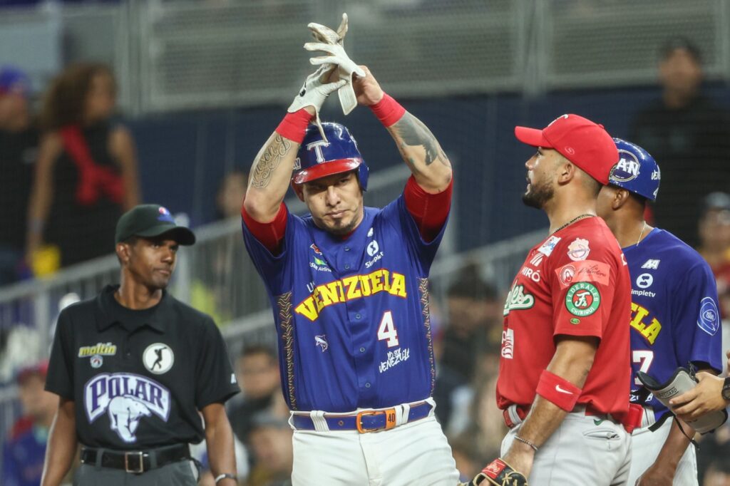 SERIE DEL CARIBE: VENEZUELA ROMPE EL INVICTO DE PANAMA Y CLASIFICA A SEMIFINALES