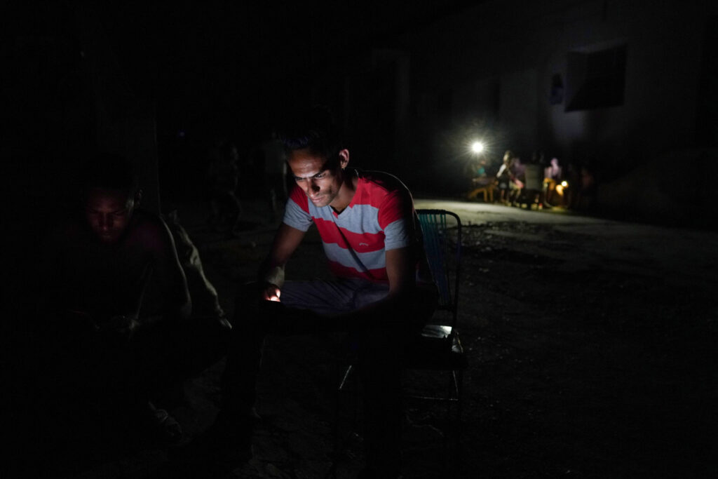 ¡EN TRES AÑOS, DICEN!