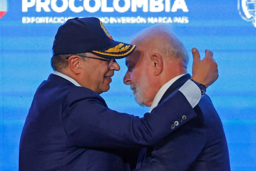 MACHADO DICE A PETRO Y LULA QUE ES "ABSURDO" SEGUIR PIDIENDO LAS ACTAS DE LOS COMICIOS VENEZOLANOS