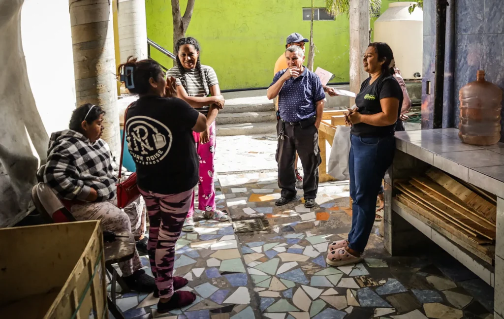 MIEDO ENTRE MIGRANTES EN TIJUANA ANTE LAS AMENAZAS DE DEPORTACIONES MASIVAS DE TRUMP