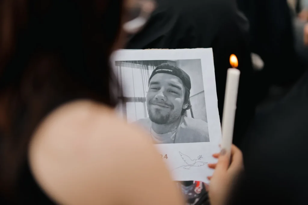FISCALÍA ARGENTINA IMPUTA A TRES PERSONAS POR LA MUERTE DE LIAM PAYNE EN BUENOS AIRES