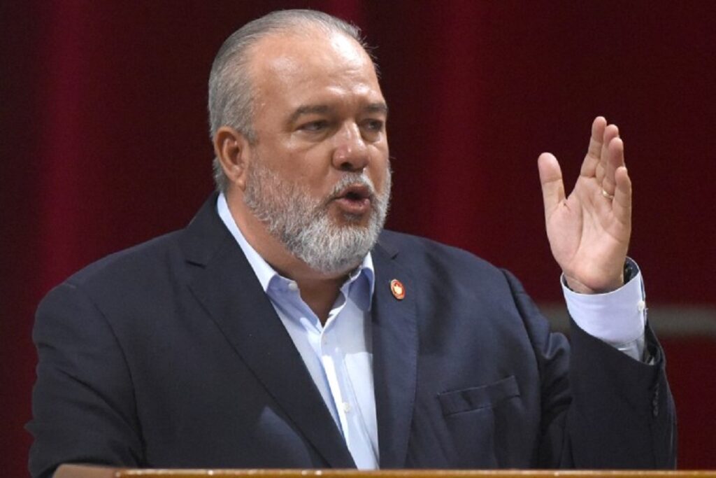 RESTRINGIRÁN LAS IMPORTACIONES DE PARTICULARES, OTRO PASITO CAMINO AL FINAL DEL CASTRISMO 4 RESTRINGIRÁN LAS IMPORTACIONES DE PARTICULARES, OTRO PASITO CAMINO AL FINAL DEL CASTRISMO