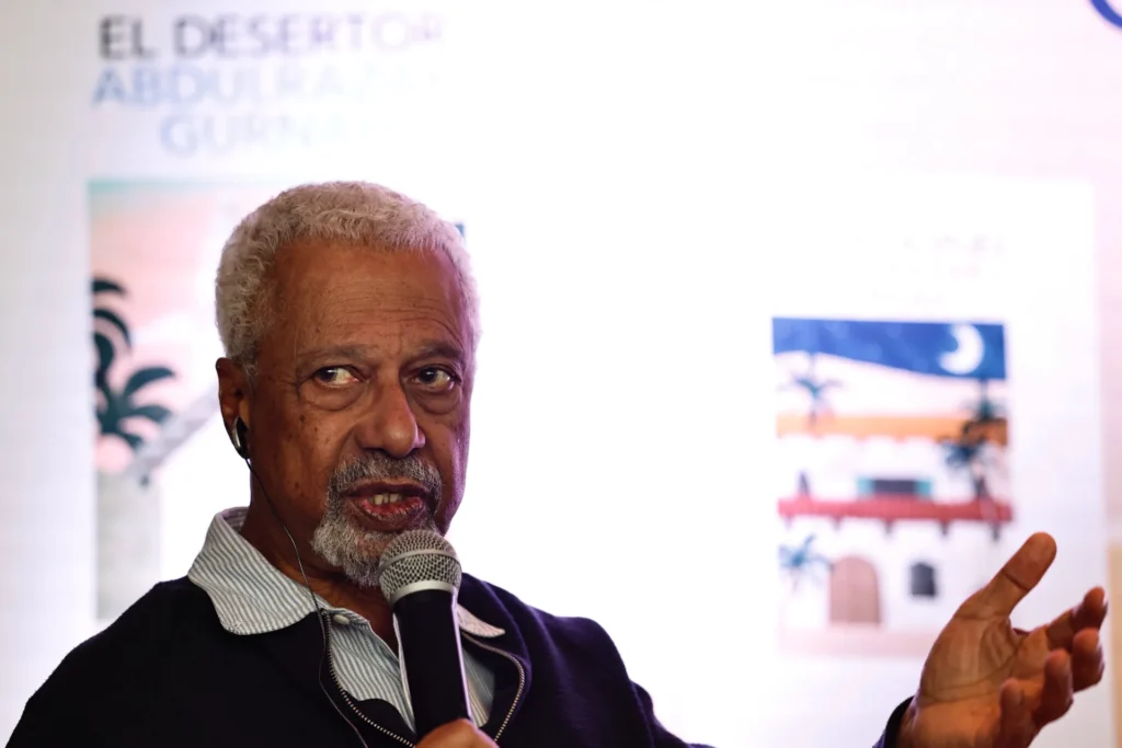 EL NOBEL TANZANO ABDULRAZAK GURNAH EVOCA EN LA FIL DE GUADALAJARA EL "PLACER PALPABLE" DE LA LECTURA