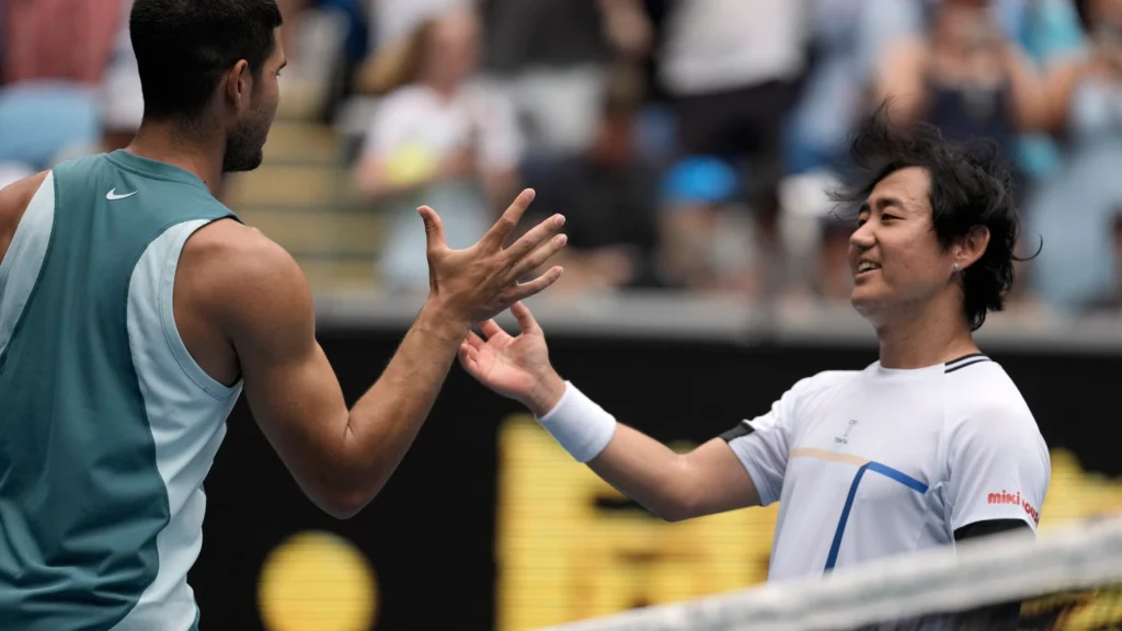 ALCARAZ FIRMA SU SET MÁS RÁPIDO EN GRAND SLAM EN TRIUNFO ANTE NISHIOKA