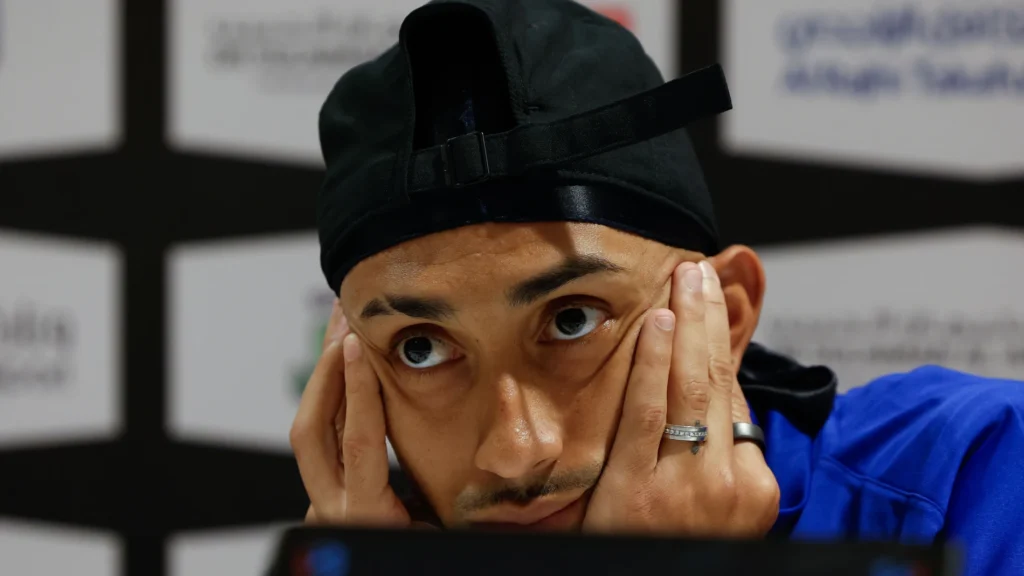 RAPHINHA: "SI VIERA LA SITUACIÓN DE OLMO, ME PENSARÍA SI LO MEJOR ES VENIR AL BARCELONA"