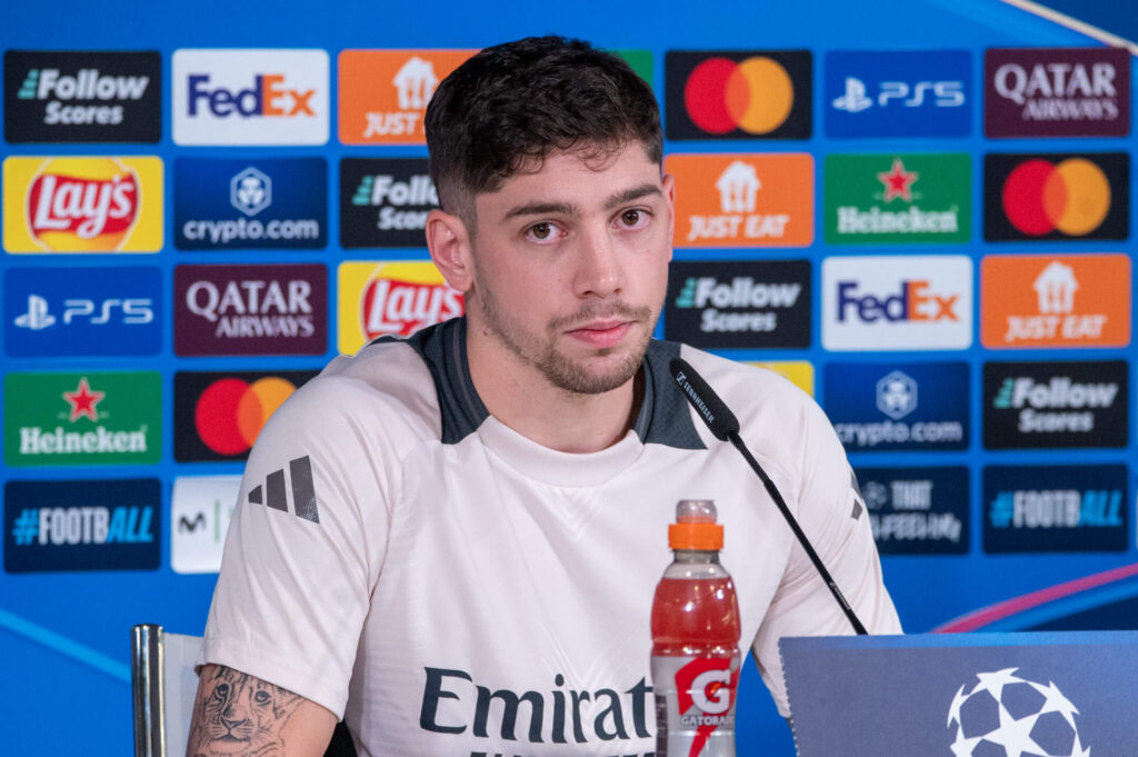 FEDE VALVERDE, COMPRENSIVO CON LOS ÁRBITROS Y CON BELLINGHAM