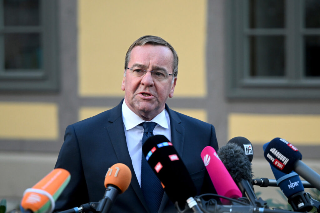 MINISTRO ALEMÁN DE DEFENSA LAMENTA CONCESIONES DE TRUMP A RUSIA EN UCRANIA