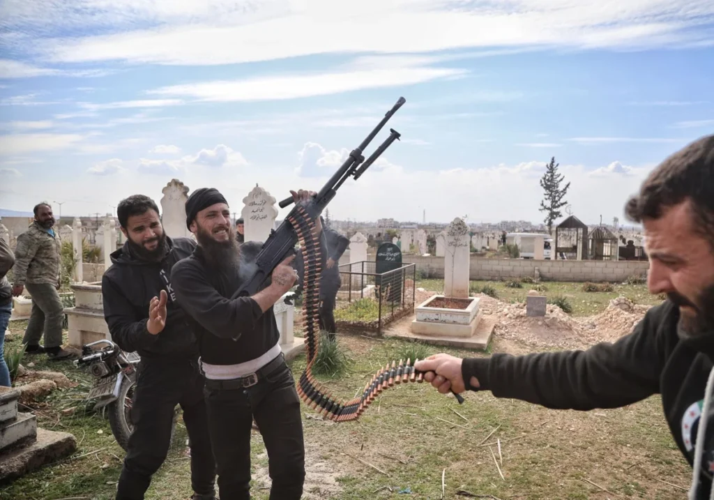 LA UE PIDE EL FIN DE LA VIOLENCIA Y EL FIN DE LAS MATANZAS EN EL OESTE DE SIRIA