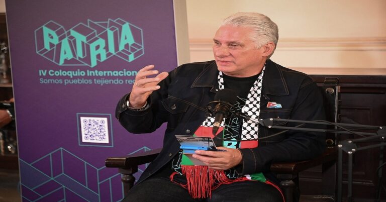 En la foto, el presidente de Cuba, Miguel Díasz-Canel, cuando incitó a marchas en Argentina