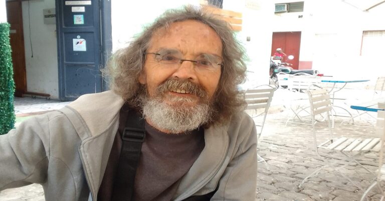 En la foto el humorista cubano Moisés Rodríguez