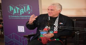 En la foto, Díaz-Canel en el foro Patria en red