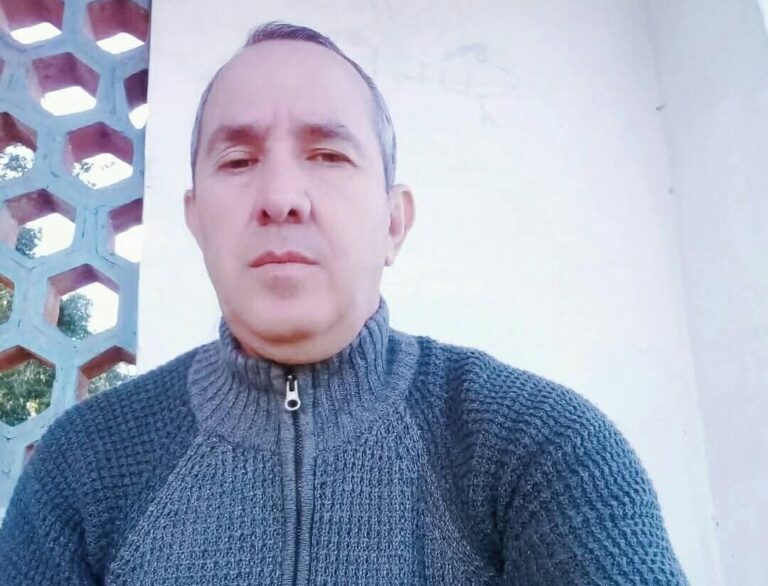 En la foto, el doctor asesinado en Caimito, Cuba, para robarle una moto