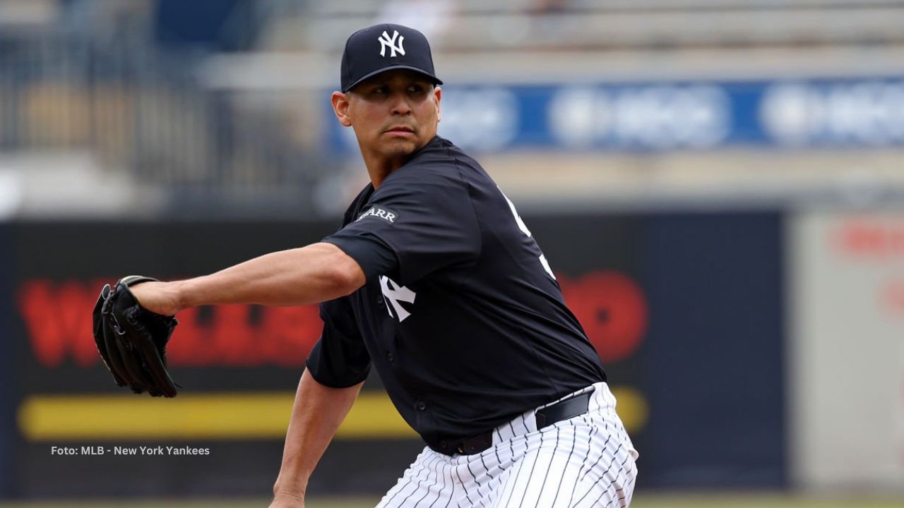 En la foto el pitcher derecho Carlos Carrasco, firmado por los Yankees