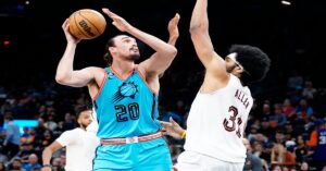 En la foto, un lance del partido entre los Cavaliers y los Suns