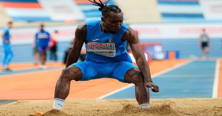 En la foto el triplista de origen cubano Andy Díaz, campeón mundial bajo techo con Italia