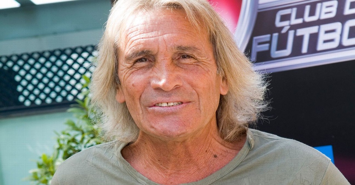 En la foto, el mítico portero argentino Hugo Gatti