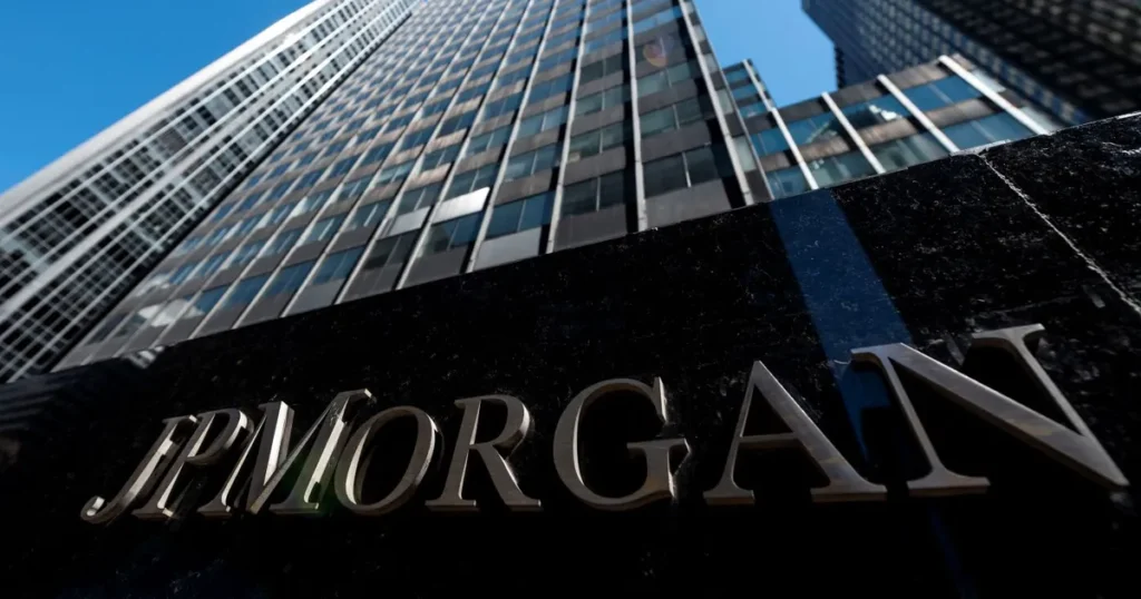 EL ECONOMISTA JEFE DE JP MORGAN PREVÉ UN 40 POR CIENTO DE RECESIÓN EN EEUU