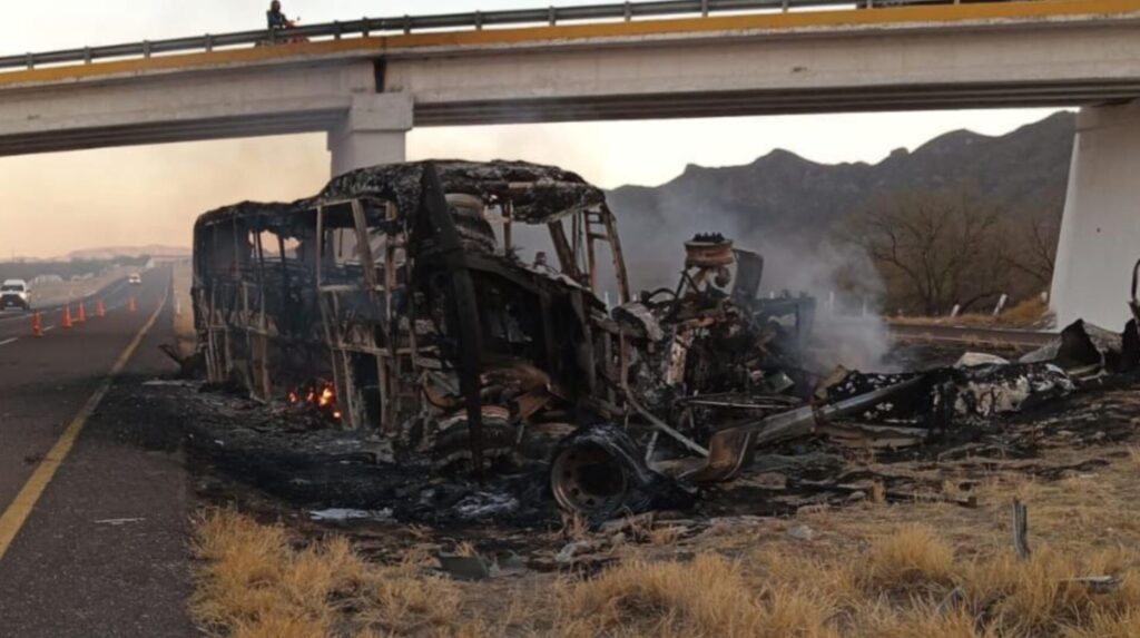 DOS ACCIDENTES DE CARRETERA DEJAN 25 MUERTOS EN MÉXICO