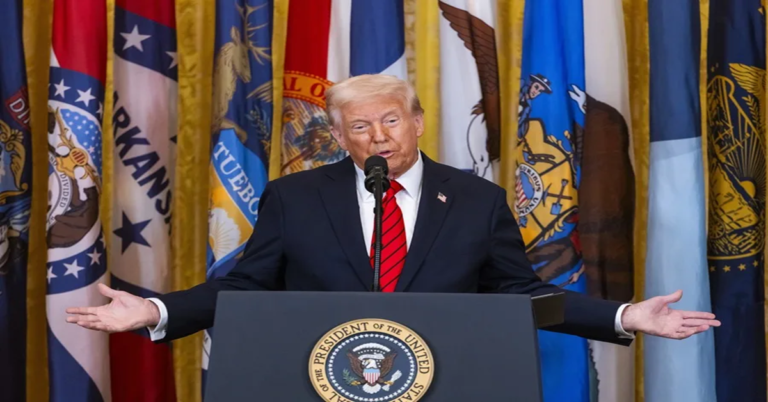 En la foto, el presidente de EEUU, Donald Trump en un discurso