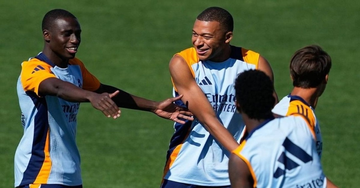 En la foto, Mbappé y Mendy en un entrenamiento