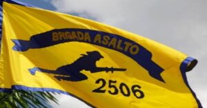 En la foto, la bandera de la brigada de asalto 2506
