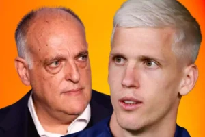 En la foto, Javier Tebas, presidente de La Liga, y el jugador del Barcelona Dani Olmo