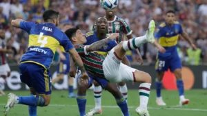 En la foto, un momento de un partido de fútbol de Brasil