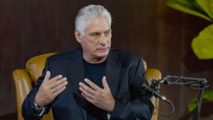 En la foto, Díaz Canel en entrevista con medios de izquierda españoles