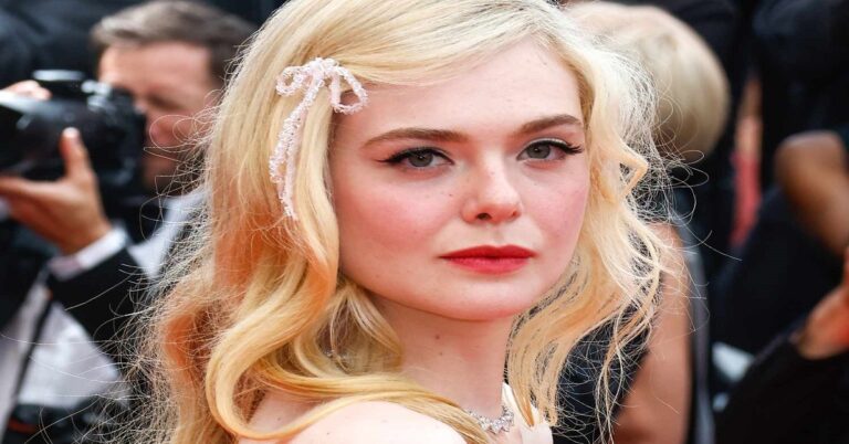 En la foto, la actriz estadounidense Ell Fanning