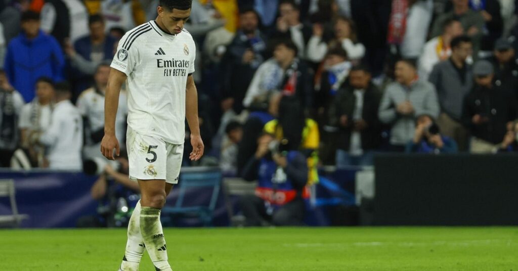 En la foto, el centrocampista Jude Bellingham