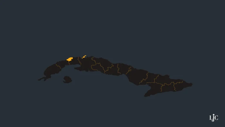 En la foto, la isla de Cuba apagada