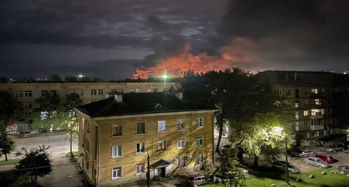 En la foto, Rusia derribe drones ucranianos