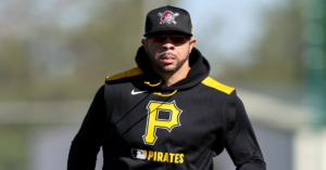 En la foto, Tommy Pham, el jardinero de los Piratas de Pittsburgh