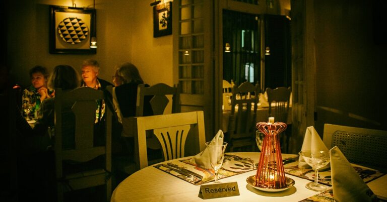 En la foto, un restaurant en Cuba