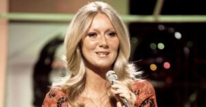 En la foto, la cantante irlandesa Clodah Rodgers