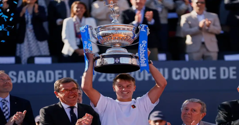 En la foto, el danés Holger Rune, campeón en Barcelona