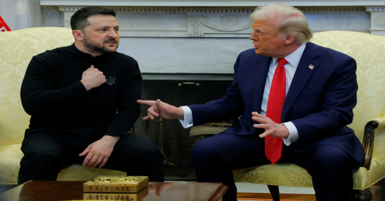 En la foto, el presidente Donald Trump reprende a su homólogo ucraniano Vladímir Zelenski