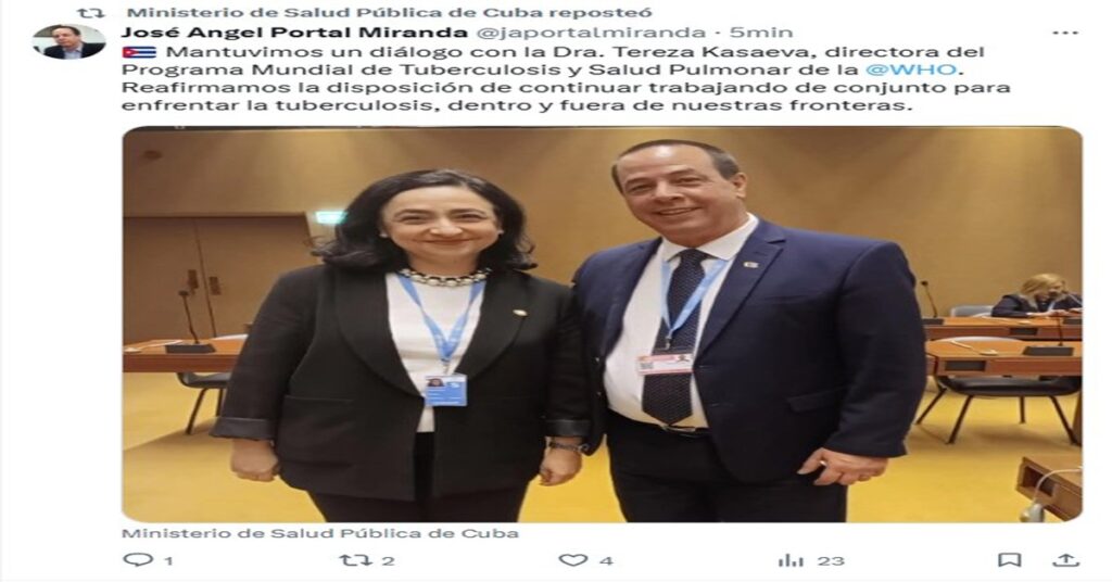 IRONÍA EN TRAJE Y CORBATA