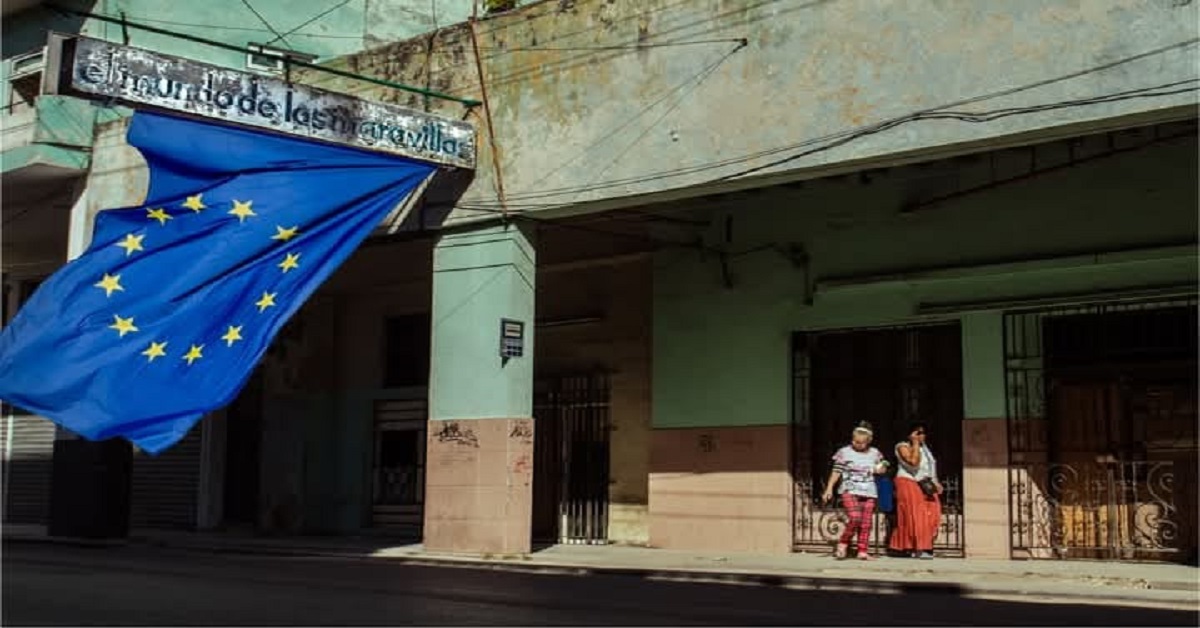 En la foto, un lugar de La Habana donde ondea una bandera de la UE