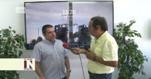 En la foto, una imagen de un reporte de televisión sobre la situación eléctrica