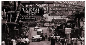 En la foto, una calle de La Habana antes de 1959