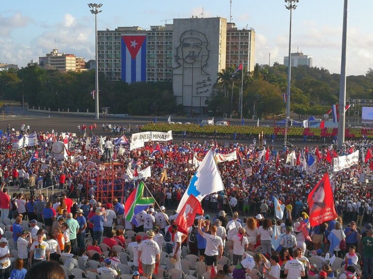 En la foto, marcha del 1 de mayo en La Habana, Cuba
