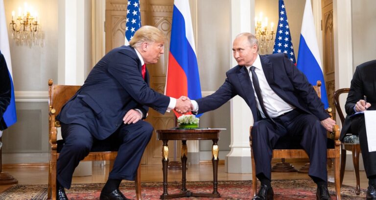En la foto, los presidentes de Rusia y EEUU, Vladímir Putin y Donald Trump