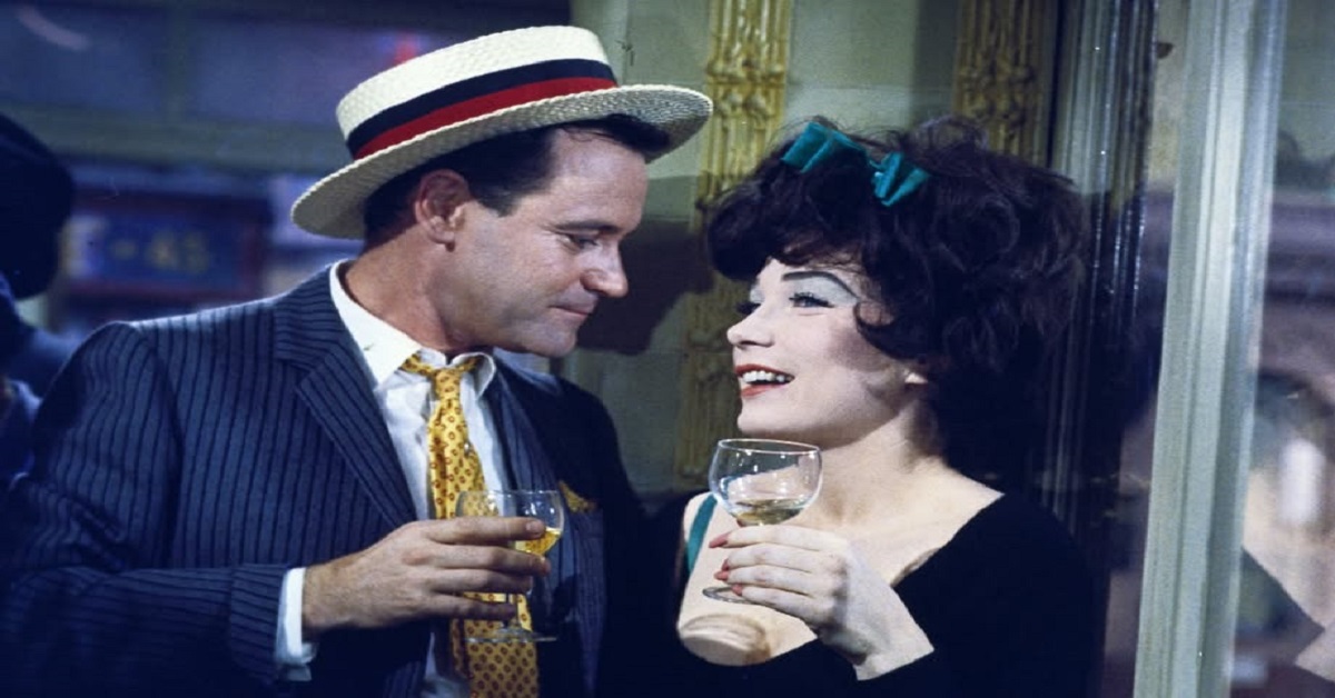 En la foto, escena de la película 'Irma la dulce'
