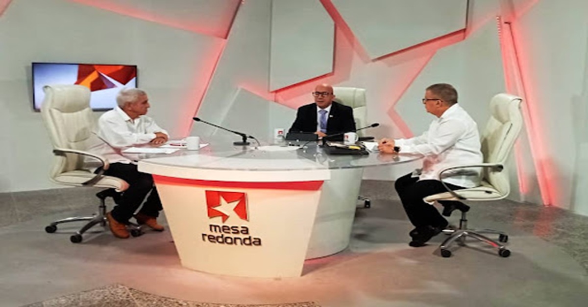 En la foto, la Mesa Redonda sobre la crisis eléctrica en Cuba