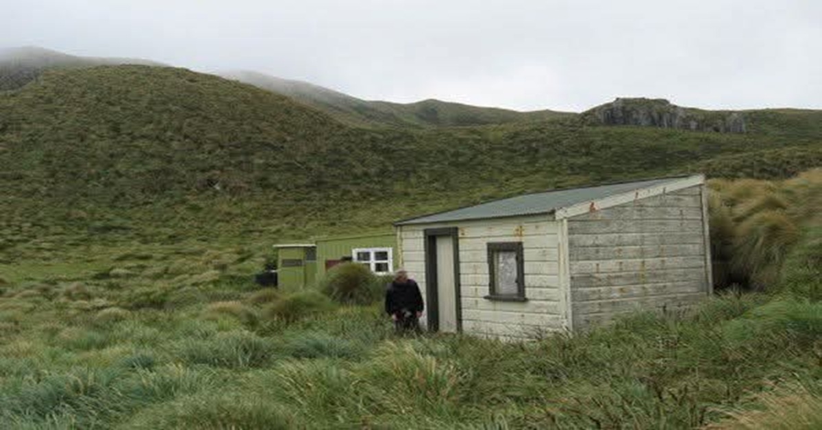 En la foto, cabañas en las silas del sur
