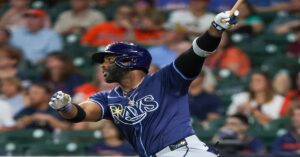 En la foto, el dominicano Junior Caminero, autor de sies carreras en triunfo de Rays