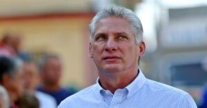 En la foto, el mandatario cubano, Miguel Díaz-Canel